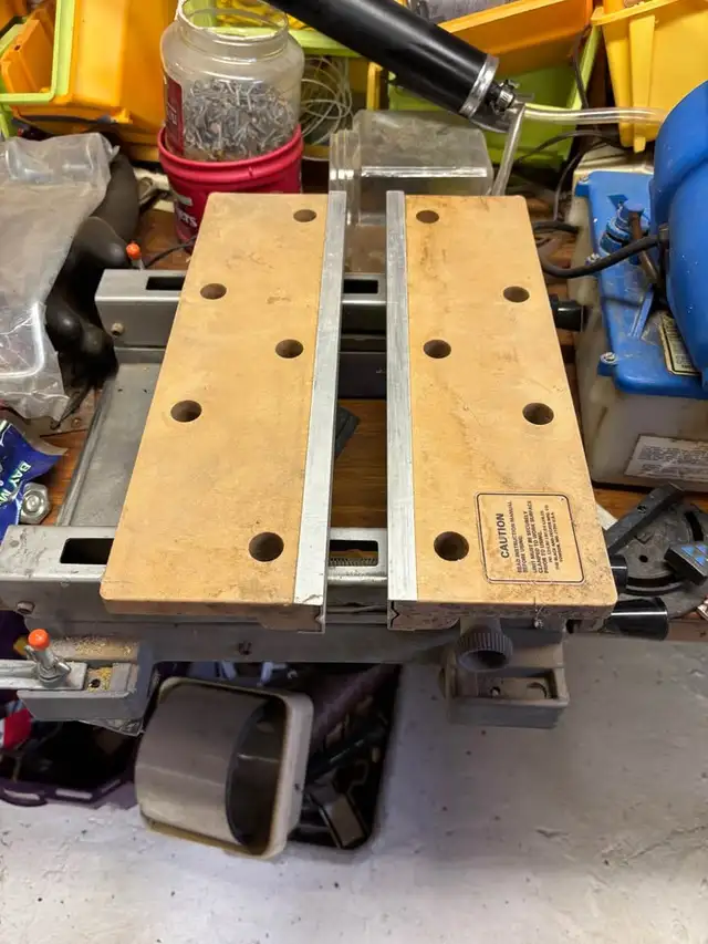 Tabletop Vice Clamp in Hand Tools in Winnipeg - Image 2