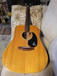 Epiphone FT 145 Texan Acoustic Guitar