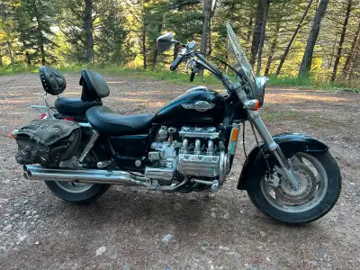 1998 Honda Valkyrie GL1500. I inherited this from my father in law. He purchased it from blackfoot m...