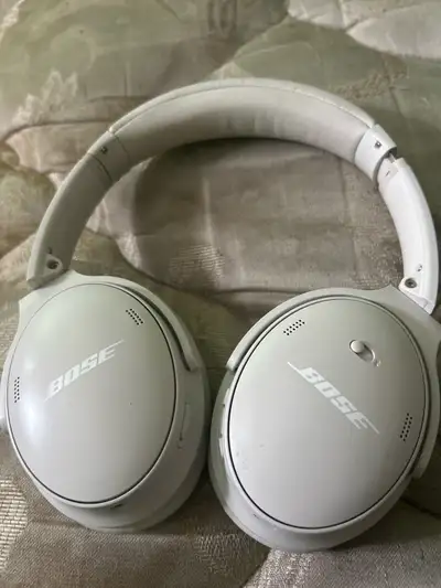 Bose QC45, View more