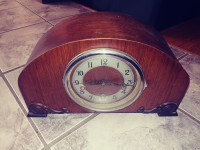 Original Mantel / Shelf Clock / Forestville 