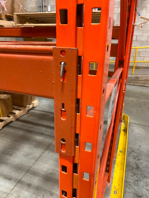 Used storage rack 10’ tall x 30” deep with 9’ long x 4” beams in Industrial Shelving & Racking in Mississauga / Peel Region - Image 3