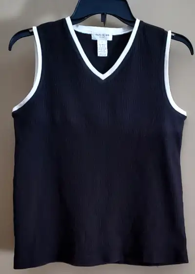 "JONES NEW YORK SPORT" 100% COTTON SLEEVELESS V-NECK T-SHIRT, View more