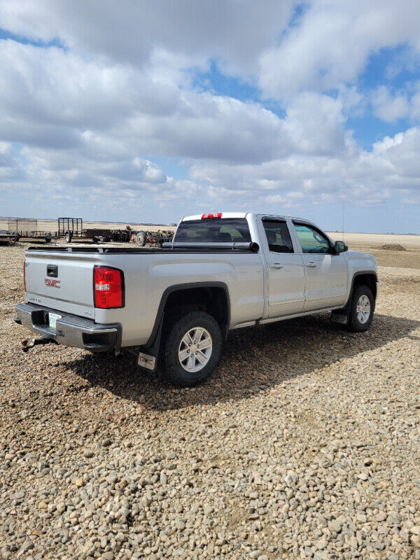 2016 GMC Sierra in Cars & Trucks in Saskatoon - Image 3