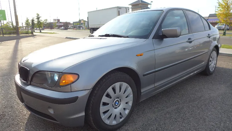 2005 BMW 325i reliable safe car in great running condition.