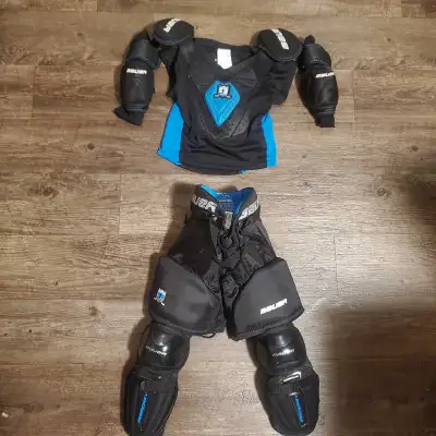 New Youth Size Small  BAUER Hockey Equipment, View more