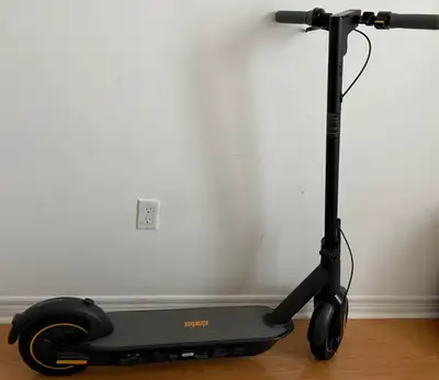 Zip around the neighbourhood on this barely used Ninebot (ONLY 31km) by Segway KickScooter MAX elect...