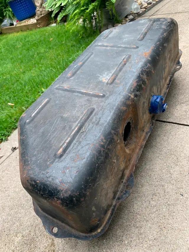 TR6 Parts in Engine & Engine Parts in London - Image 2