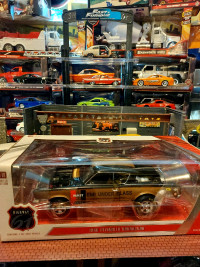 DIECAST CARS & TRUCKS 1:18
HEMI 