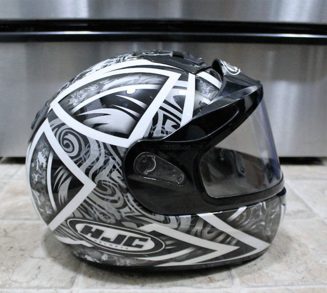 HJC Snowmobile Helmet in Snowmobiles Parts, Trailers & Accessories in Kawartha Lakes - Image 2