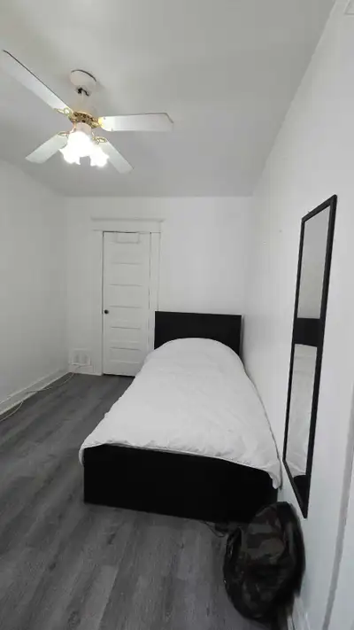 Private Room for rent in the Iconic Greek Town
