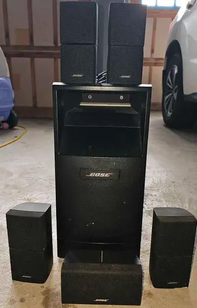 Bose Acoustimass 10 IV Home Theatre System Includes Pioneer Receiver Everything works like new Inclu...