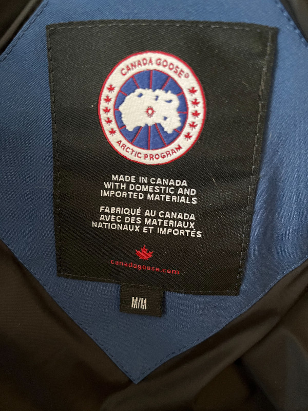Canada Goose Jacket in mint condition in Men's in Corner Brook - Image 2