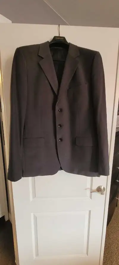 Men's suit, View more