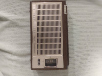 1963 York ten transistor radio 