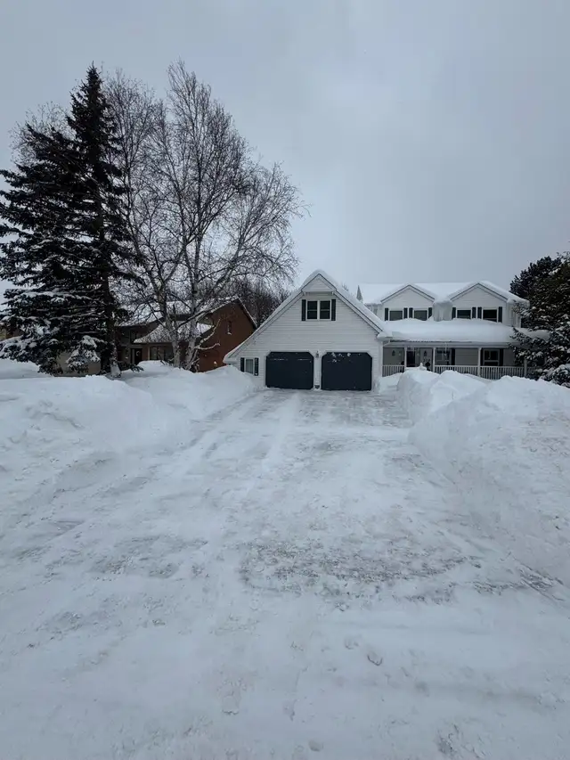 snow removal services64346708281218122