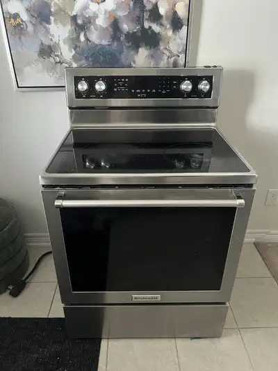 SALE ** KITCHEN AID 30” electric stove!, View more
