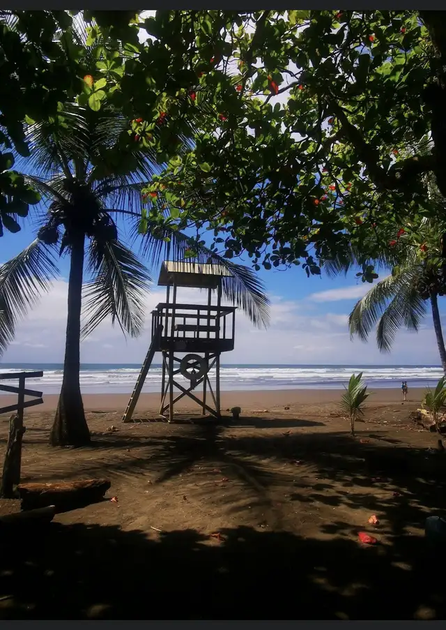 monthly and weekly rental costs rica - pacific in Other Countries in Canada - Image 2