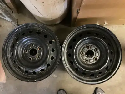 16” x 6.5” Rims Bolt Pattern 5 On 4.5” $40 For The Set Of 4