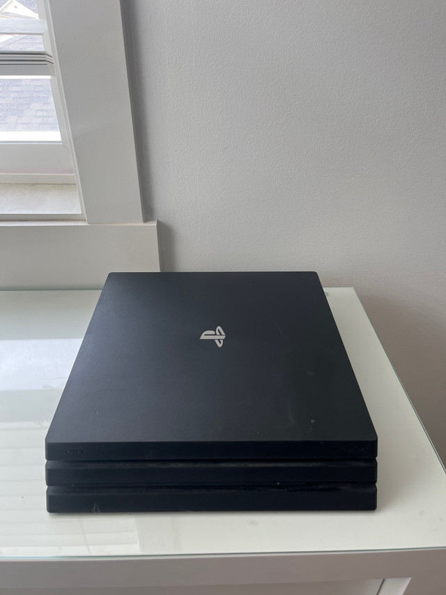 ps4 pro (1tb) in Sony Playstation 4 in Kelowna