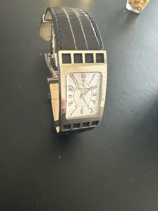 Pierre Laurent Paris Watch in Jewellery & Watches in City of Montréal - Image 5