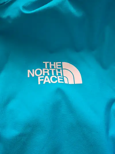 The North Face Antora Rain Jacket for girls Size Large (12-14) This jacket matches style and perform...