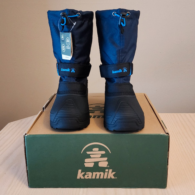 Size 4 boys Kamik snow boots in Kids & Youth in Prince George - Image 4