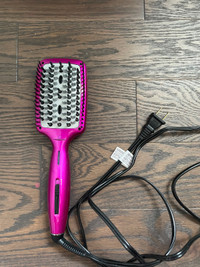 InfinitiPro Hot Paddle Straightening Brush - New