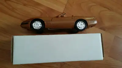 New Boxed ERTL 1994 Corvette National Museum Convertible Grand Opening Special Edition Promo In Bron...