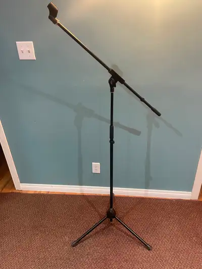 Two mike stands, your choice for $20 or take them both for $30. They never left the basement ’studio...