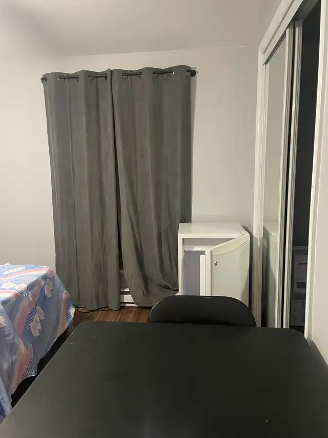 Room for female students for rent in Room Rentals & Roommates in Peterborough - Image 11