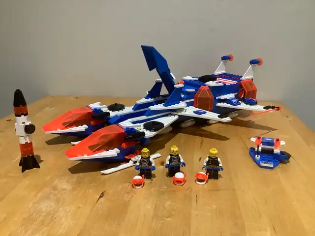 Lot de LEGO espace64634280106243120