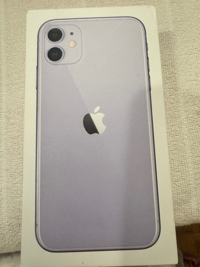 iPhone 11, 64 GB in General Electronics in City of Toronto