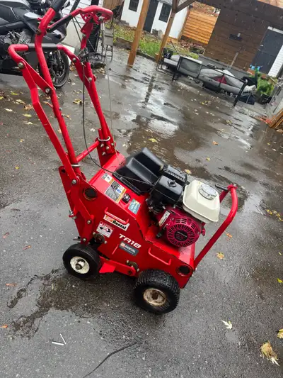 This is a Classen TA18 aerator, perfect for lawn care. It's in used condition and ready to get your...