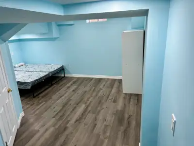 Burlington, ON - Fully Furnished Room rental available