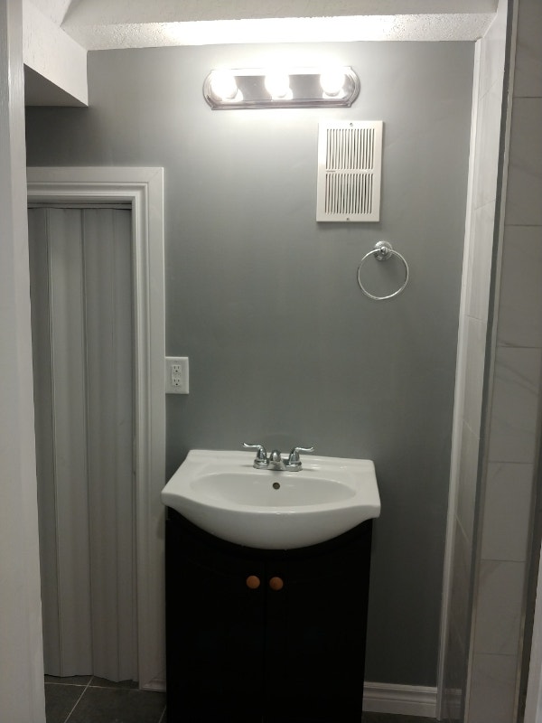 1 bed bachelor stdio apartment in Laurelwood area, Waterloo Long Term