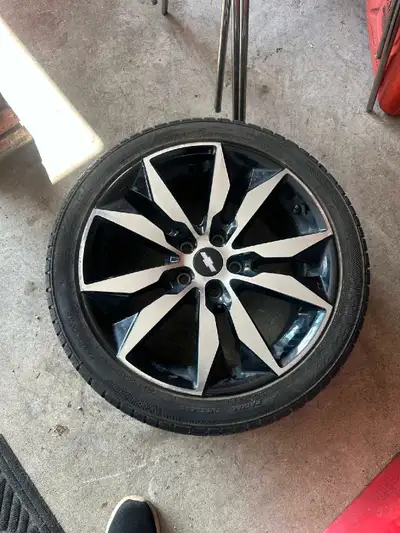Tires size 245/40 R18 Rims size 18 x 8.5 ET 49 Center bore (DIA):70.3 mm Bolt pattern 5x115