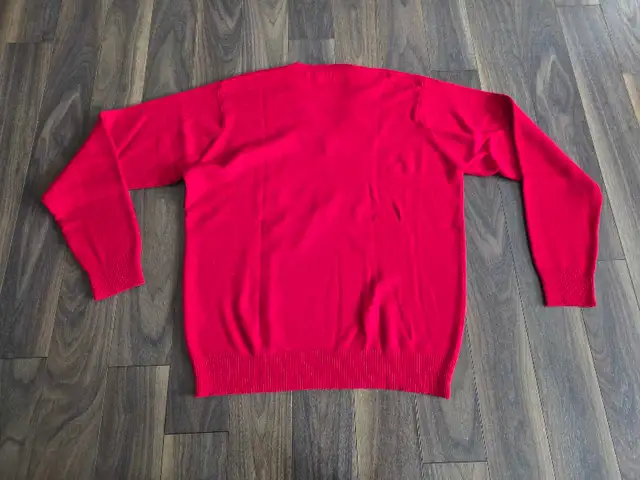 Men's XL Sweater in Men's in Edmonton - Image 5