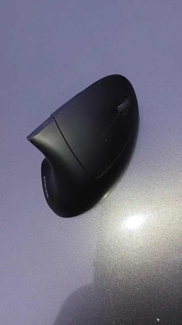 Anker 2.4G Wireless Vertical Ergonomic Optical Mouse in Mice, Keyboards & Webcams in Mississauga / Peel Region - Image 8