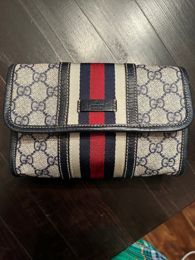 Authentic Vintage Gucci Belt Bag in Women's - Bags & Wallets in City of Toronto