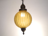 Lampe suspendue - vintage -  verre ocre de style bohème - 1970