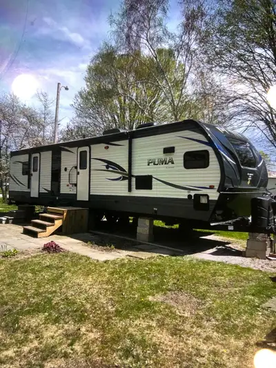 2019 Puma Palomino, RV trailer asking $26,900. It’s 31 foot and sleeps 6 people. Excellent condition...
