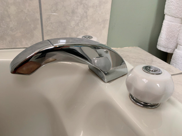 ROBINET POUR BAIGNOIRE CRANE BATHTUB FAUCET dans Plomberie, éviers, toilettes et bains  à Laval/Rive Nord - Image 2