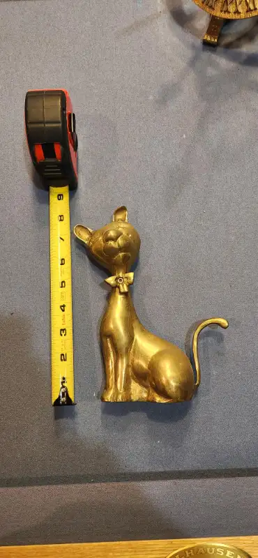 Vintage Brass Sitting Cat with Bow Tie, Non-smoking home, cash only, pickup only, North Springbank