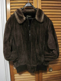 40$ - XL Manteau d'Hiver / Winter Jacket..