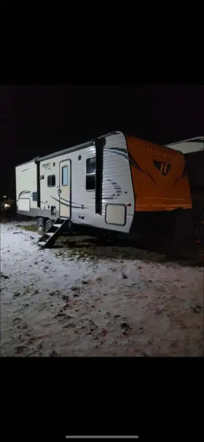 28 ft hideout trailer. Excellent condition. Reason for selling is I need something smaller for now....