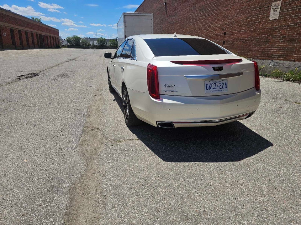 Cadillac Xts 2014 photo 2