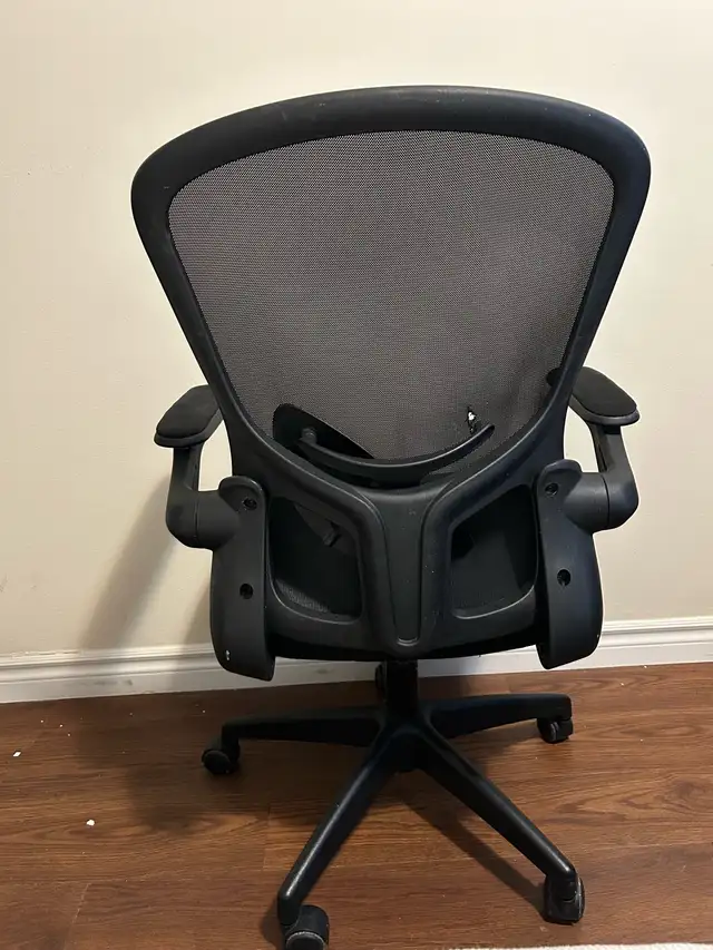Office Chair in Chairs & Recliners in City of Toronto - Image 4