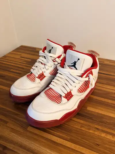 Jordan 4 blanc et rouge, View more