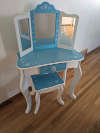 Children's vanity